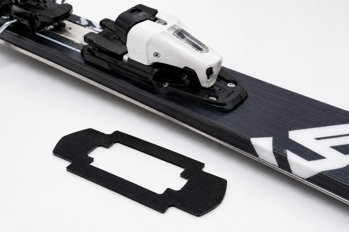 Die-Cut Part for Ski Bindings from ASTORplast – Precision Foam Solution for Winter Sports